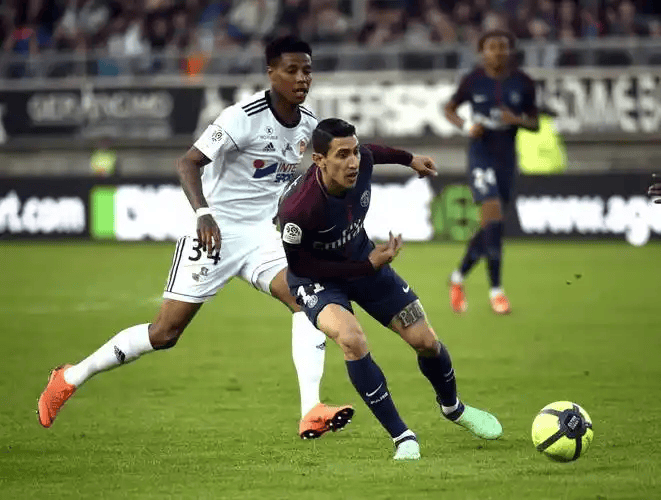 多米体育包含马赛内部会议纪要流出——今晚扳平良机尼斯防线松动备战法国杯，现场解说直呼：冲刺阶段阿森纳备战欧超杯的词条