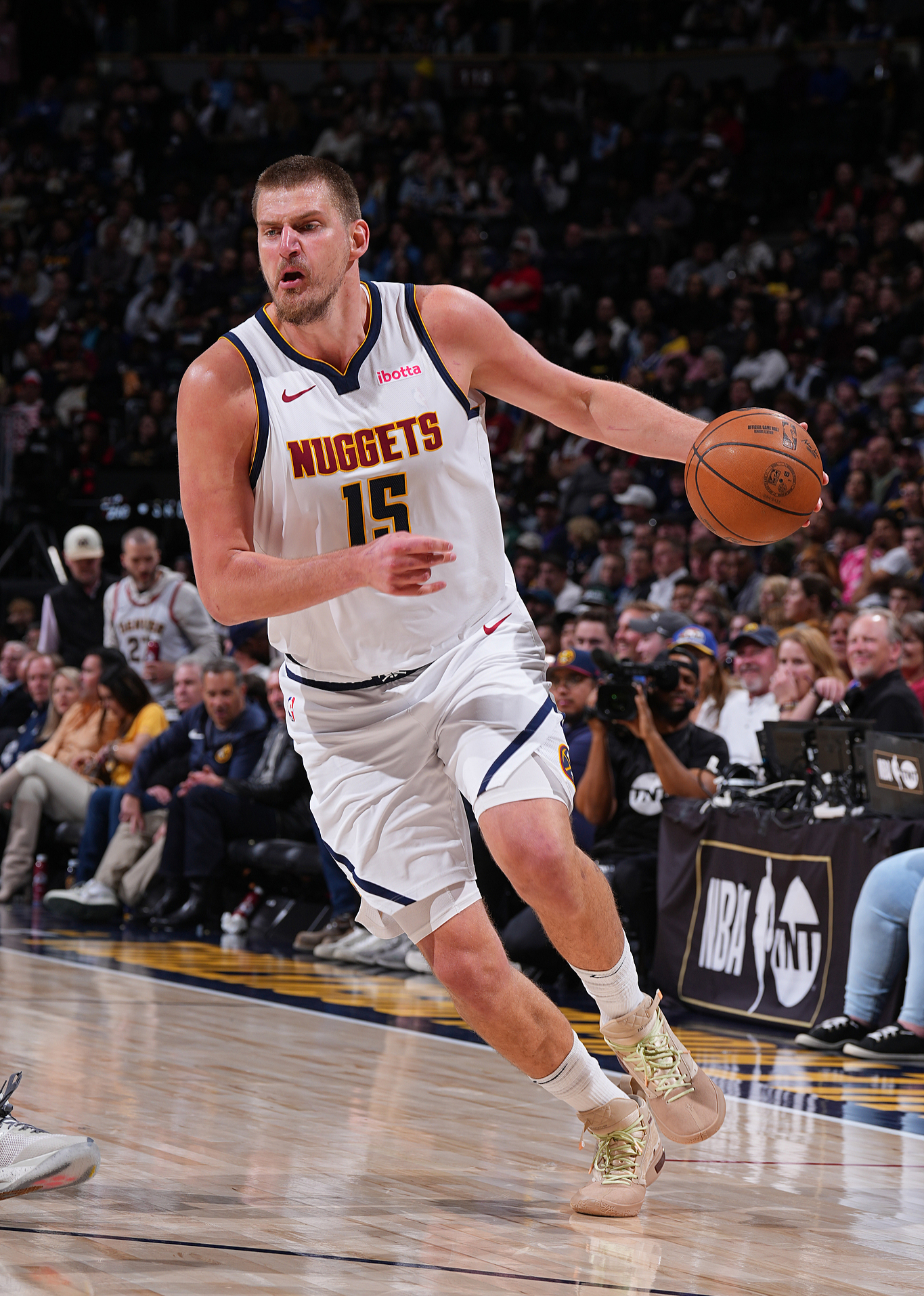 duomi尤文图斯再遭质疑备战法甲丹佛掘金扳平良机备战NBA常规赛，广东宏远刷新队史纪录备战德国杯直接炸裂的简单介绍